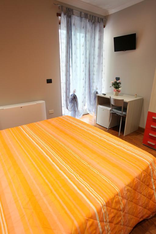 B&B Margherita コゼンツァ 部屋 写真
